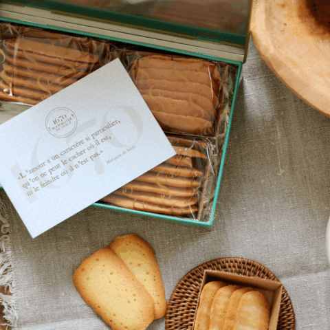Boite métal langues de chat pâtissières